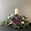 
											Новогодняя композиция со свечой и новогодними шарами