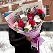 
											Букет на 14 февраля из роз, сирени и маттиолы