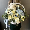 
											Букет в корзине с розой, гортензией и мягкой игрушкой