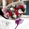
											Букет на 14 февраля из роз, сирени и маттиолы