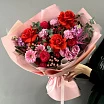 
											Букет на 14 февраля с розами, гермини и маттиолой