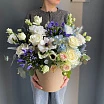 
											Букет в шляпной коробке 